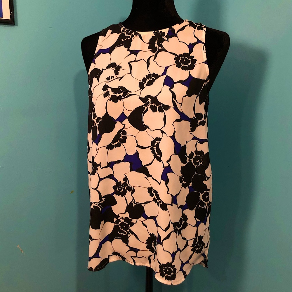 Who What Wear Black & Blue Floral Tank Top